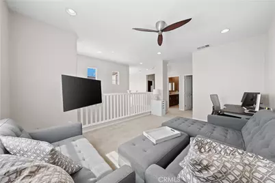 28648 Iron Village Drive, Valencia, CA 91354 - Photo 22