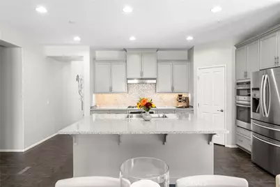 28648 Iron Village Drive, Valencia, CA 91354 - Photo 8