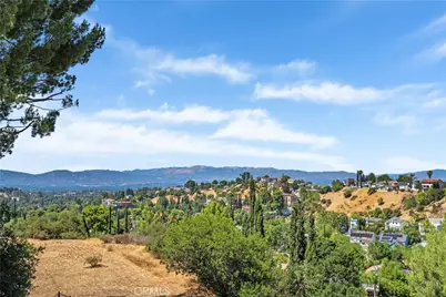 21727 Ulmus Drive, Woodland Hills, CA 91364 - Photo 4