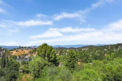 21727 Ulmus Drive, Woodland Hills, CA 91364 - Photo 28