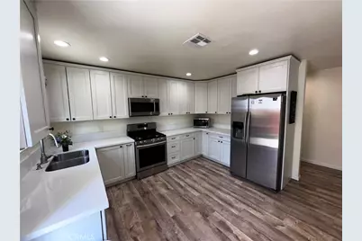 1050 Athena Court, Riverside, CA 92507 - Photo 4