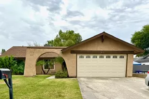 1050 Athena Ct, Riverside, CA 92507 - Photo 12