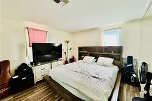 4401 Hughes Ln, Bakersfield, CA 93304 - Photo 34