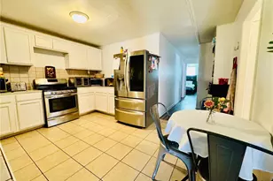 4401 Hughes Ln, Bakersfield, CA 93304 - Photo 16