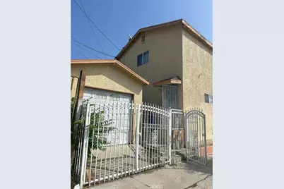451 E 111th Place, Los Angeles, CA 90061 - Photo 2