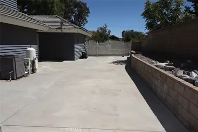 42453 Surrey Ct., Quartz Hill, CA 93536 - Photo 44
