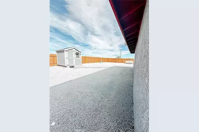 7851 Greenwood Avenue, California City, CA 93505 - Photo 30