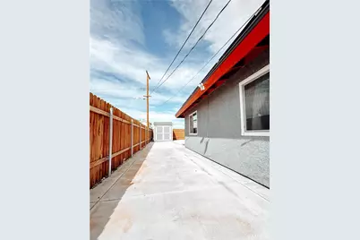 7851 Greenwood Avenue, California City, CA 93505 - Photo 30