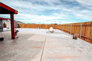 7851 Greenwood Ave, California City, CA 93505 - Photo 26