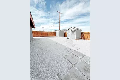 7851 Greenwood Avenue, California City, CA 93505 - Photo 28