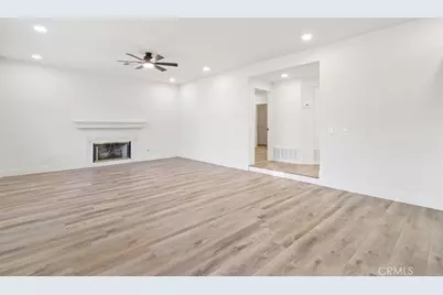 14439 Grandiflors, Canyon Country, CA 91387 - Photo 10