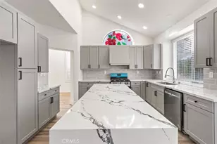14439 Grandiflors, Canyon Country, CA 91387 - Photo 12