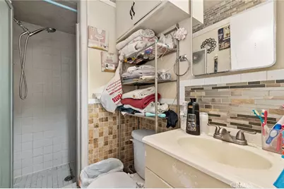 304 Adams Street, Taft, CA 93268 - Photo 18