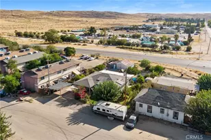 304 Adams St, Taft, CA 93268 - Photo 2