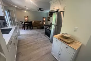 5744 Stansbury Ave, Sherman Oaks, CA 91401 - Photo 22