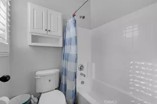 22104 Barrington Way, Saugus, CA 91350 - Photo 20