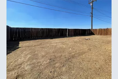 45035 18th St W, Lancaster, CA 93534 - Photo 32