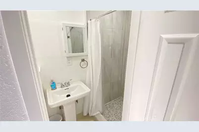 13059 Pierce Street, Pacoima, CA 91331 - Photo 12