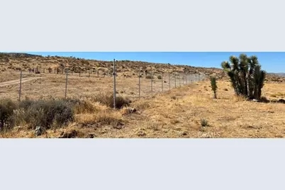 7300 E Mt Emma Road, Palmdale, CA 93550 - Photo 32