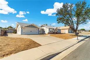 4742 W Ave L12, Lancaster, CA 93536 - Photo 2