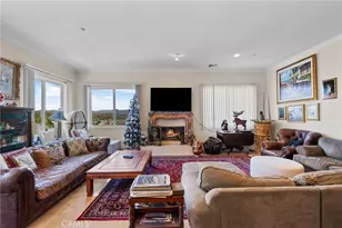 24845 Bella Vista Dr, Newhall, CA 91321 - Photo 14