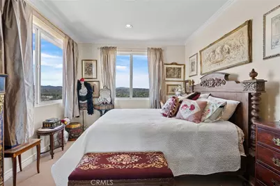 24845 Bella Vista Drive, Newhall, CA 91321 - Photo 22