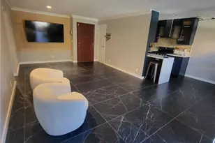 1154 S Barrington Ave, Los Angeles, CA 90049 - Photo 10