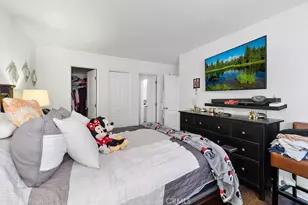 8601 International Ave, Canoga Park, CA 91304 - Photo 16