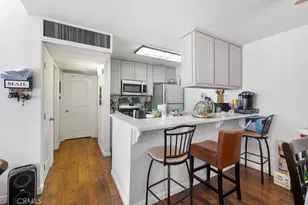 8601 International Ave, Canoga Park, CA 91304 - Photo 8