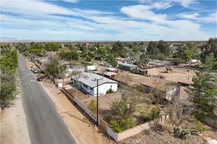 42524 42nd, Quartz Hill, CA 93536 - Photo 4