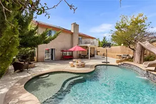 7237 Ojai Dr, Palmdale, CA 93551 - Photo 10
