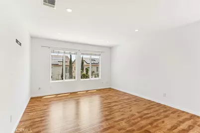 27220 Sterling Grove Lane, Canyon Country, CA 91387 - Photo 18