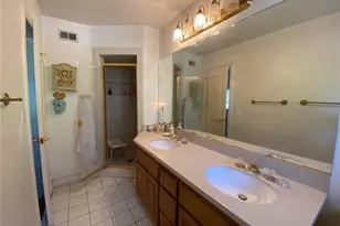 5323 Del Moreno Dr, Woodland Hills, CA 91364 - Photo 8