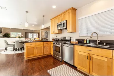 10501 Forbes Avenue, Granada Hills, CA 91344 - Photo 14