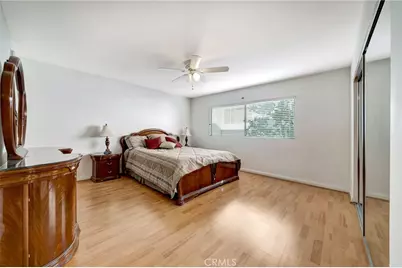 5315 Zelzah Avenue #6, Encino, CA 91316 - Photo 12