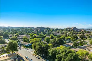 19126 Ave Of The Oaks, Newhall, CA 91321 - Photo 30