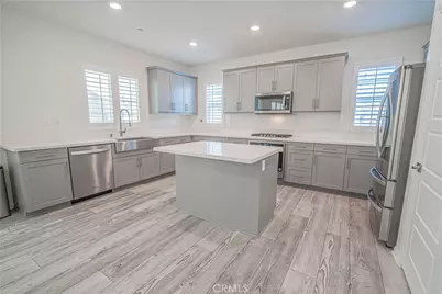 17047 Zion Dr., Canyon Country, CA 91387 - Photo 4