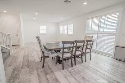 17047 Zion Dr., Canyon Country, CA 91387 - Photo 10