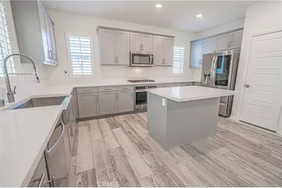 17047 Zion Dr., Canyon Country, CA 91387 - Photo 6