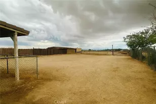 5830 Holiday Ave, Rosamond, CA 93560 - Photo 22