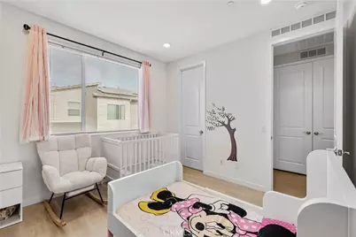 27579 Sanctuary Ct., Valencia, CA 91381 - Photo 8