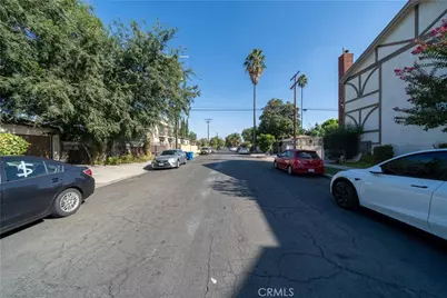 14005 Victory Boulevard, Van Nuys, CA 91401 - Photo 18