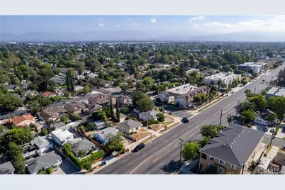 14005 Victory Boulevard, Van Nuys, CA 91401 - Photo 8