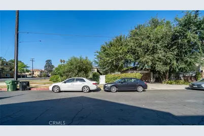 14005 Victory Boulevard, Van Nuys, CA 91401 - Photo 20
