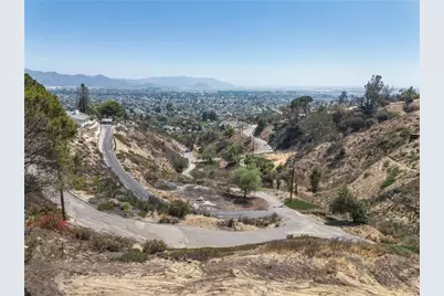 244 W Highland Drive, Camarillo, CA 93010 - Photo 14