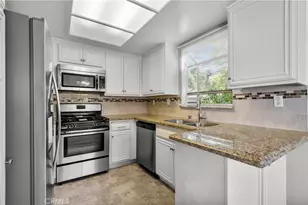 26964 Flo Ln, Canyon Country, CA 91351 - Photo 14