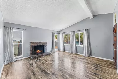 44117 Parkview Lane, Lancaster, CA 93535 - Photo 4