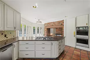 5200 Collier Pl, Woodland Hills, CA 91364 - Photo 52