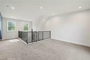 5200 Collier Pl, Woodland Hills, CA 91364 - Photo 40