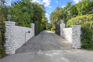 5200 Collier Pl, Woodland Hills, CA 91364 - Photo 72